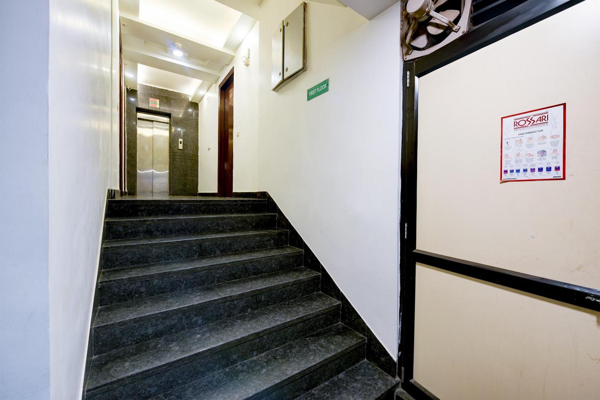 Hotel Sohana Palace Near New Delhi Railway Station And Connaught Place Esterno foto