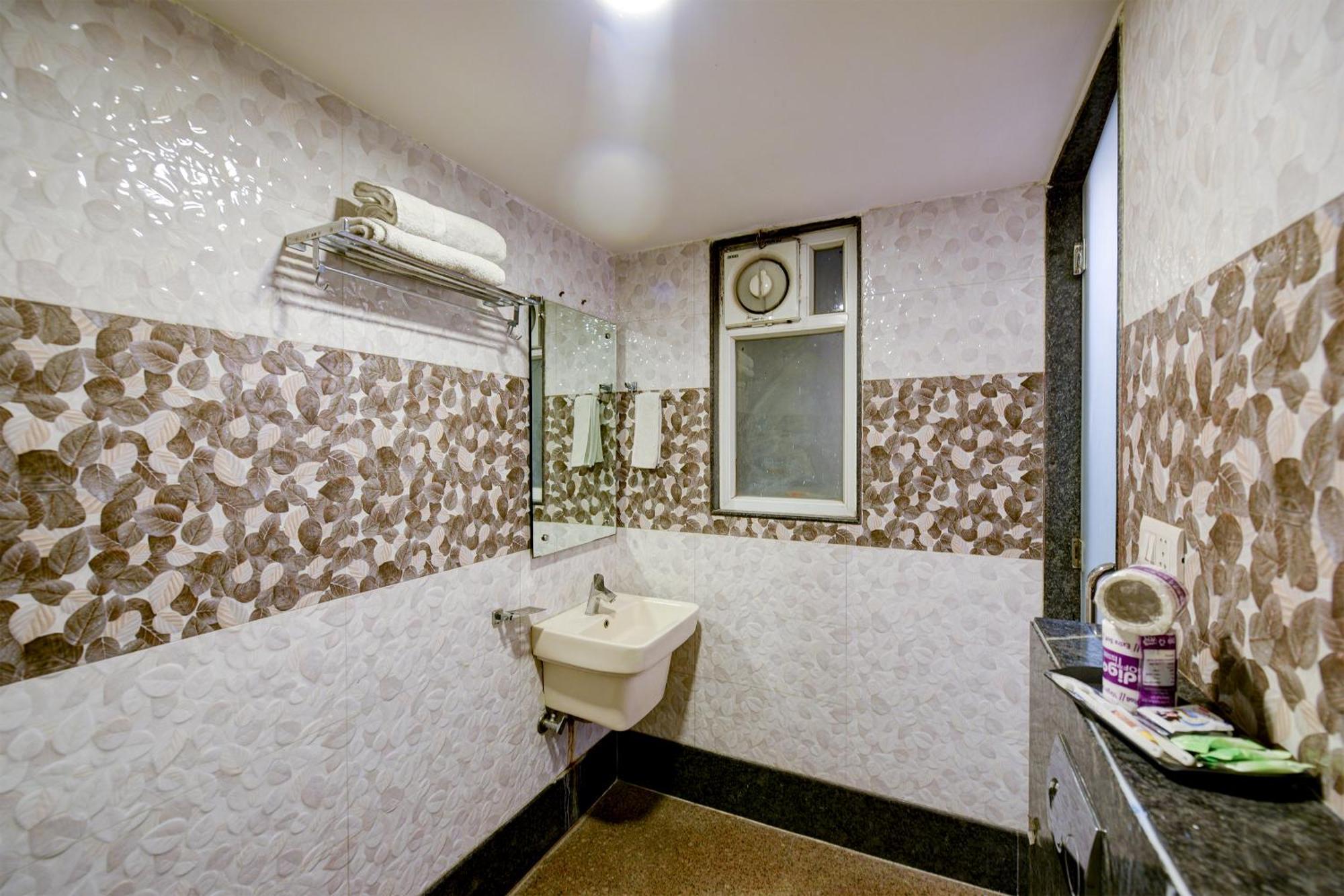 Hotel Sohana Palace Near New Delhi Railway Station And Connaught Place Esterno foto
