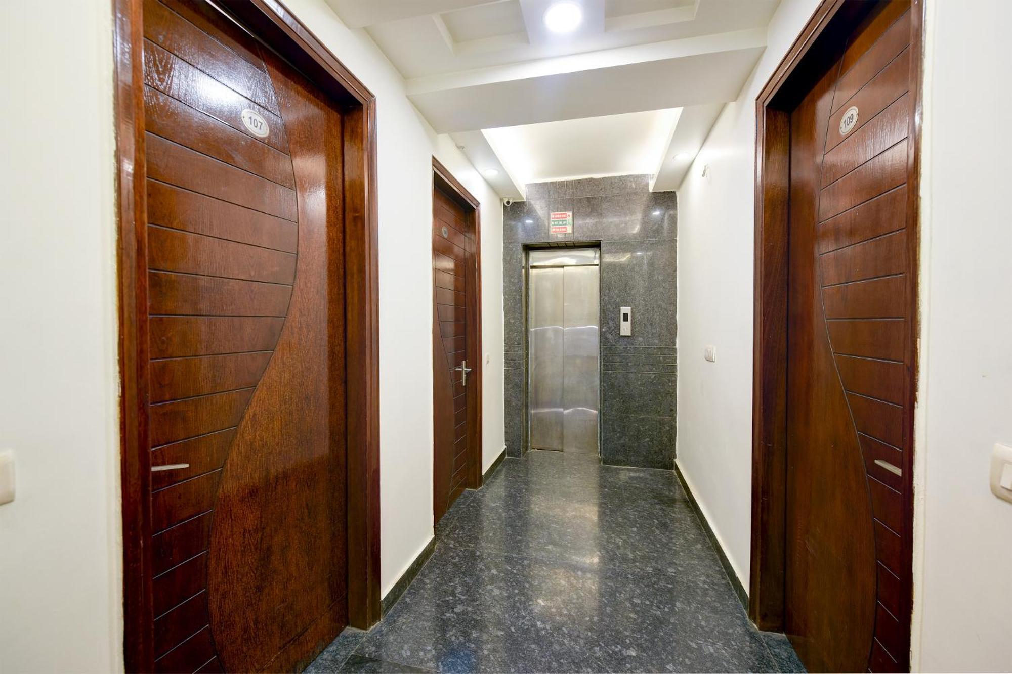 Hotel Sohana Palace Near New Delhi Railway Station And Connaught Place Esterno foto